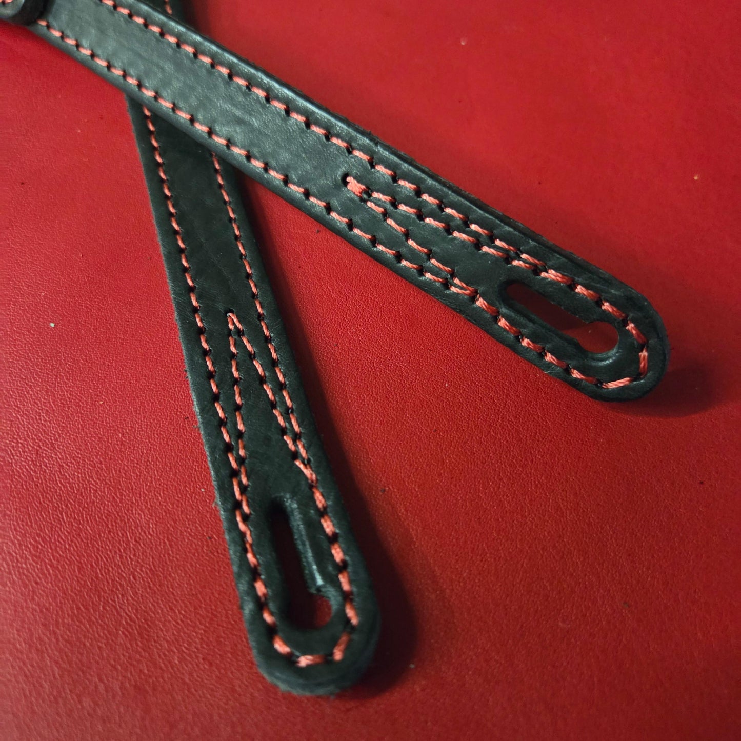 GS24 Black Leather Rockabilly Guitar Strap - B-stock