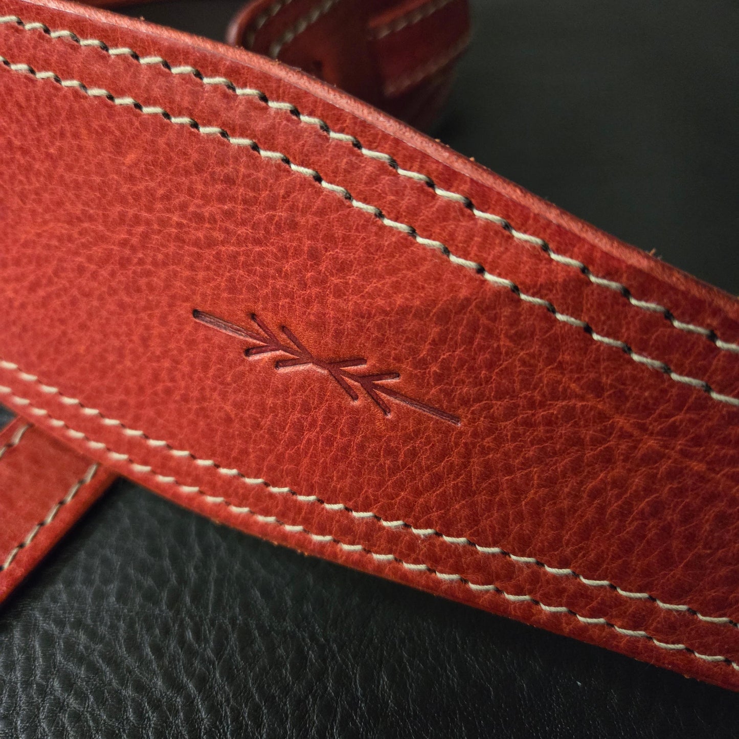 BS53 Leather Guitar Strap - old stock - red