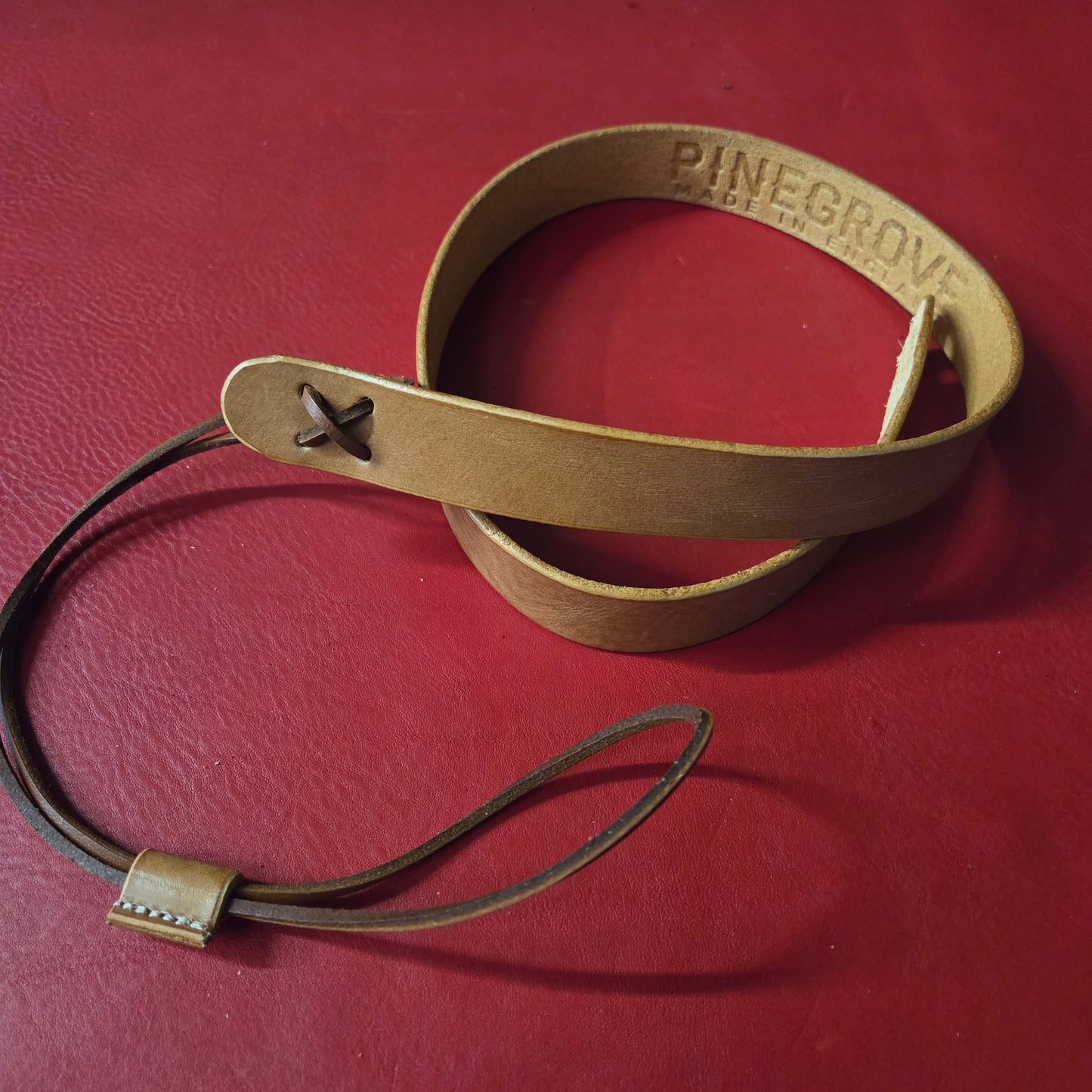 MS50 Tan Leather Mandolin Strap - B-stock