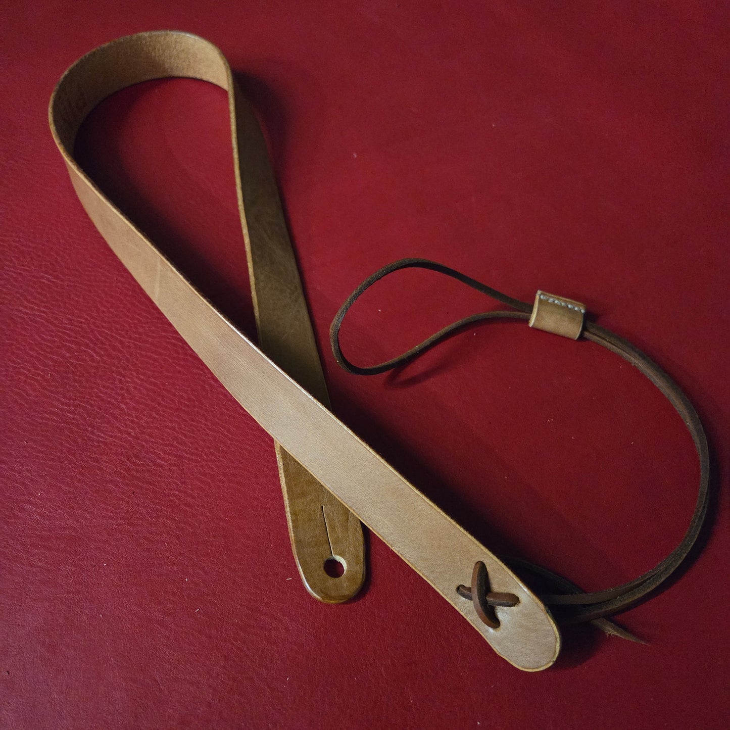 MS50 Tan Leather Mandolin Strap - B-stock