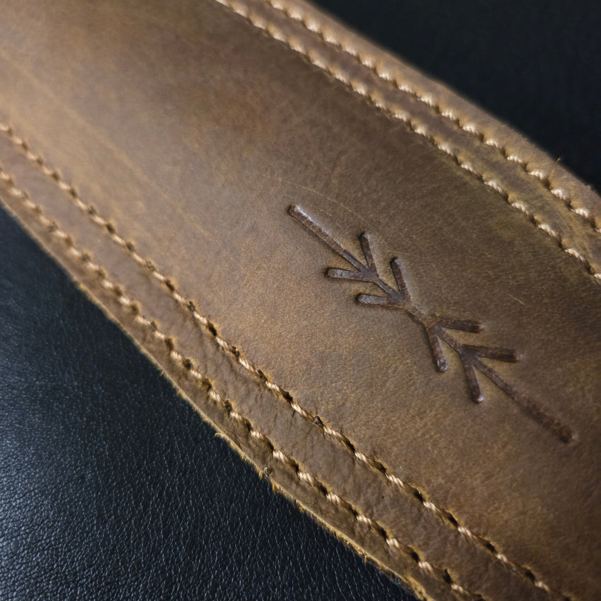GS61 Relic Leather Guitar Strap - B-stock