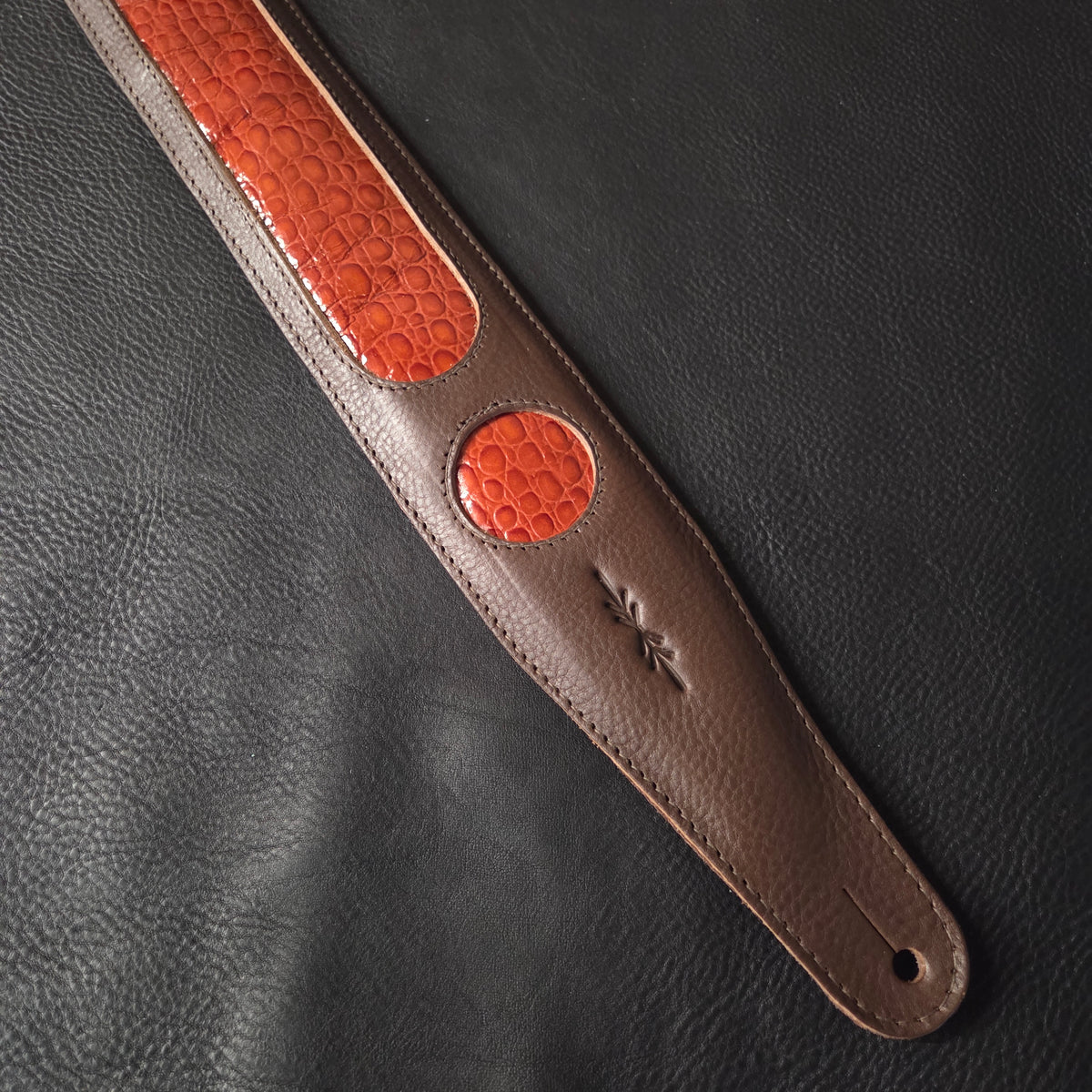 GS58 Leather Guitar Strap - old stock
