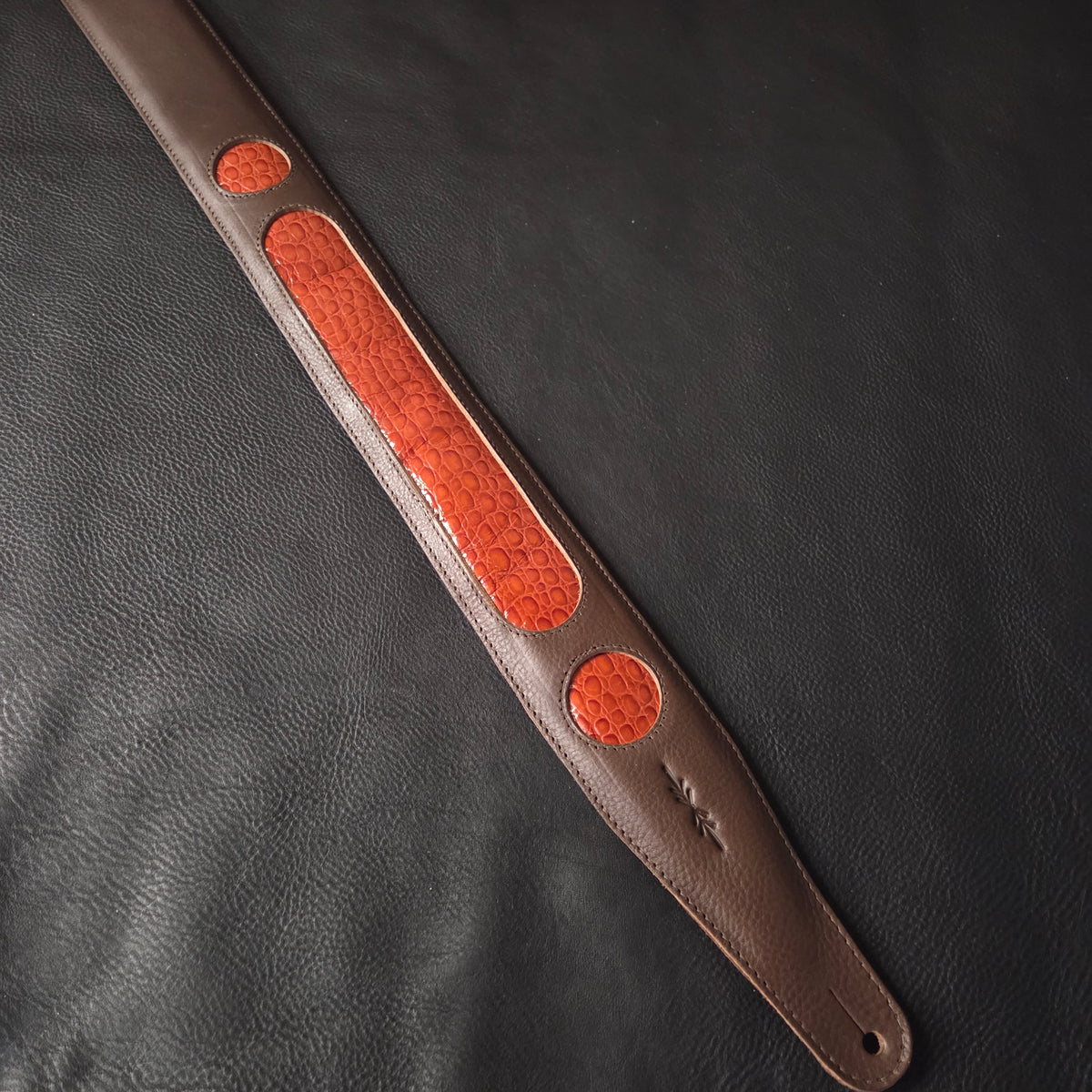 GS58 Leather Guitar Strap - old stock