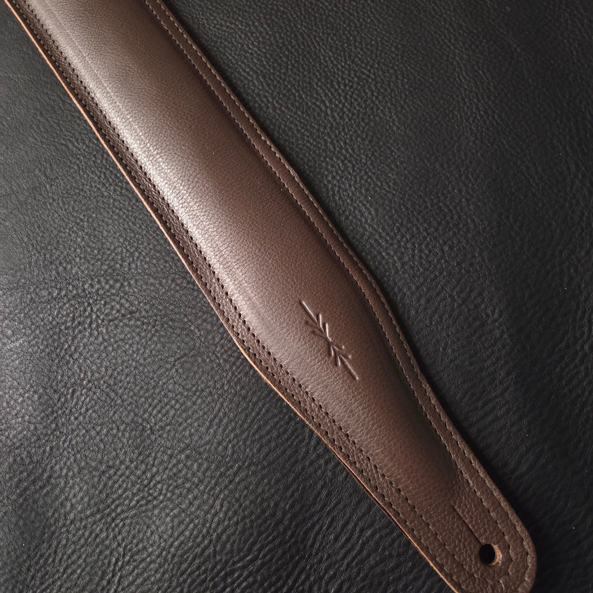 BS63 Brown Leather Guitar Strap - B-stock