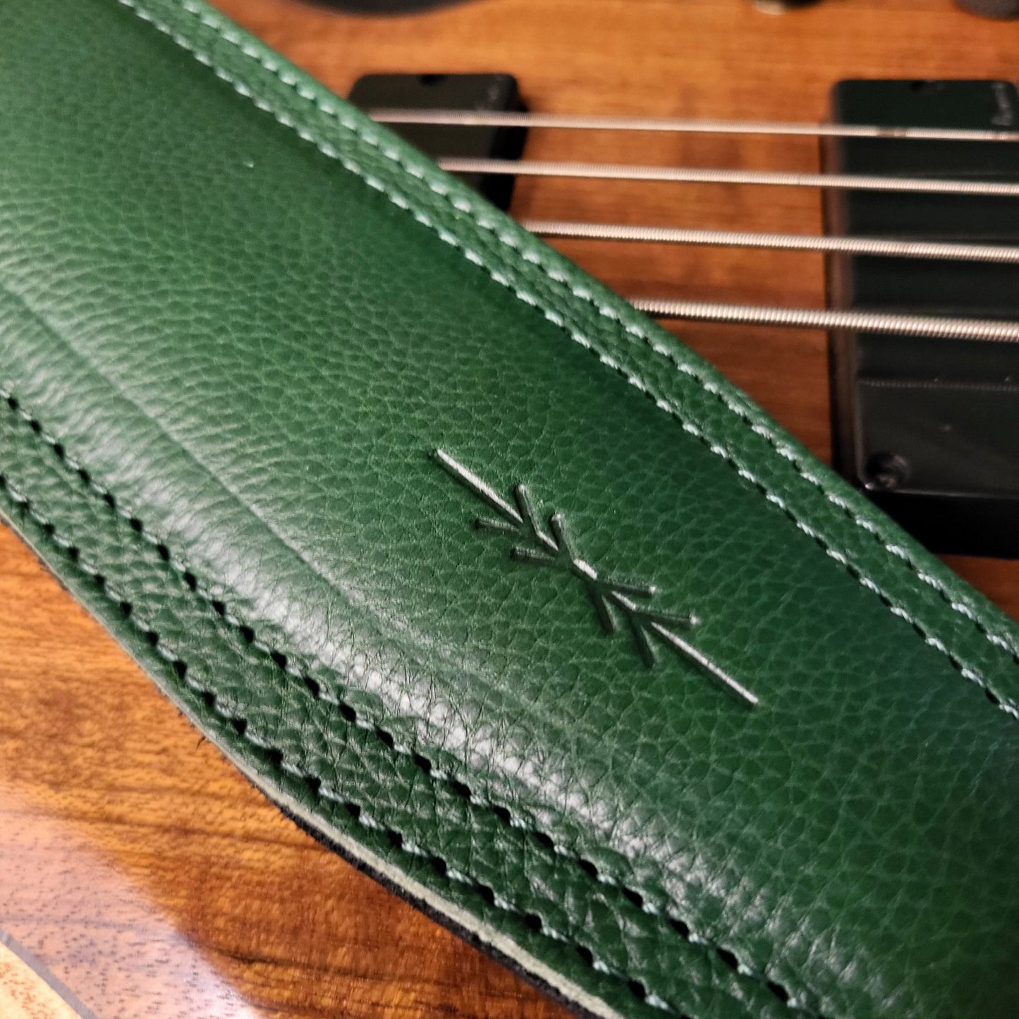 BS63 Wide Padded Guitar Strap - Natural Leather
