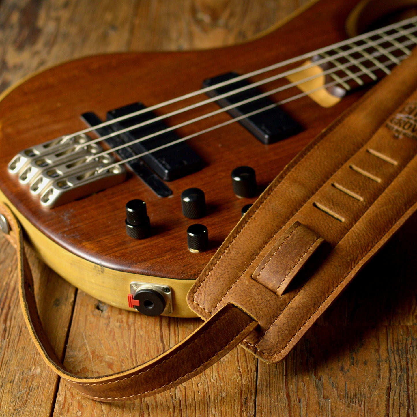 BS64 4"/100mm Bass Guitar Strap - Smooth Leather