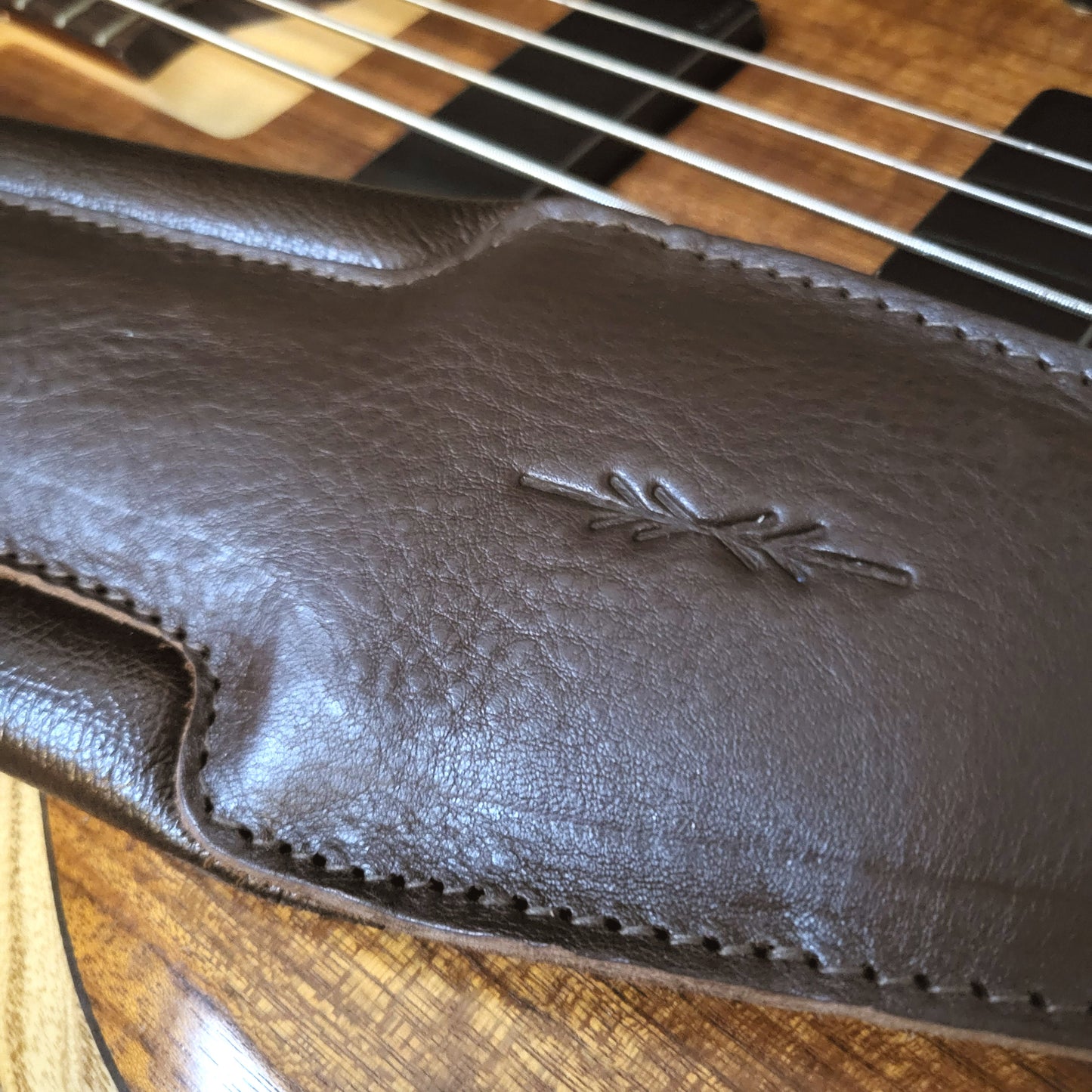 BS66 Deluxe Bass Guitar Strap - Natural Leather
