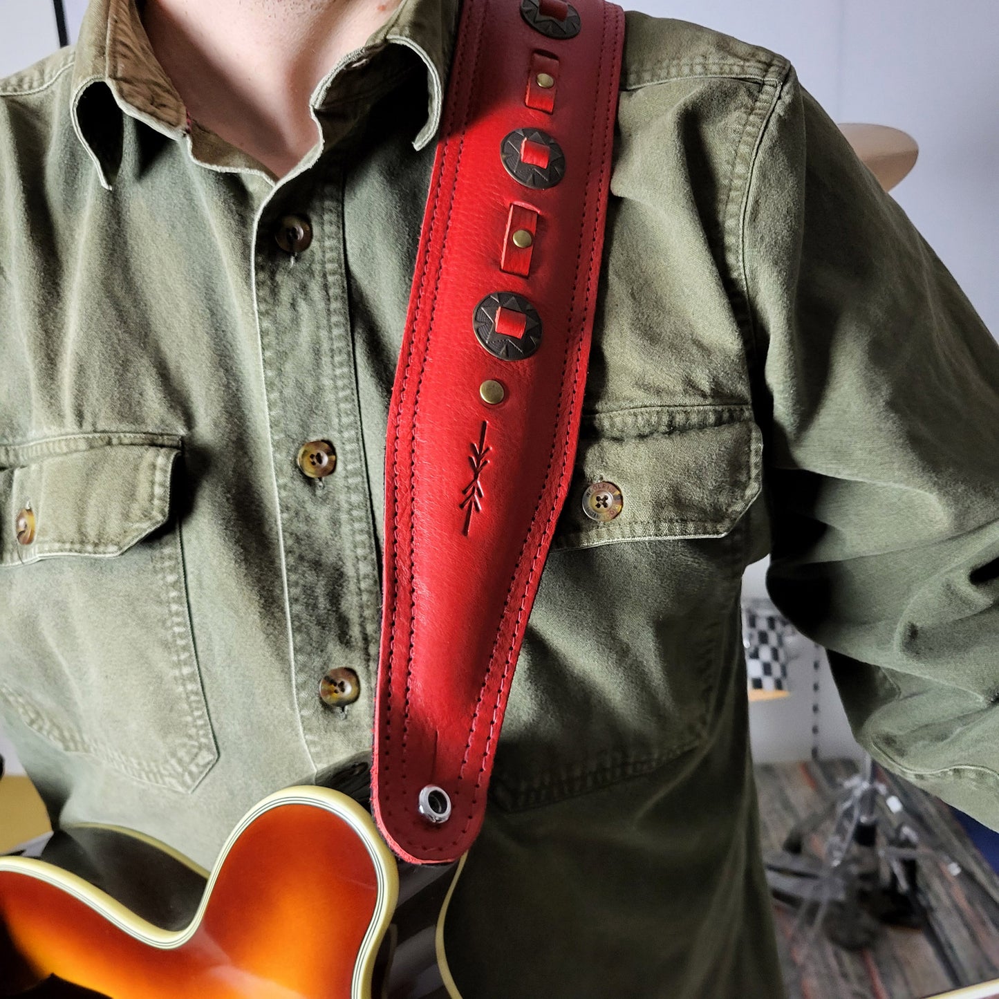 BS73 Western Guitar Strap - Bronze Conchos