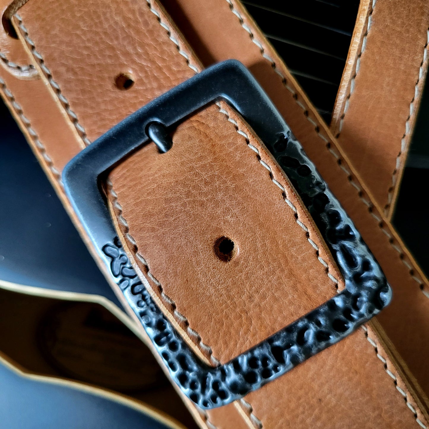 BS79 Guitar Strap With Lava Buckle