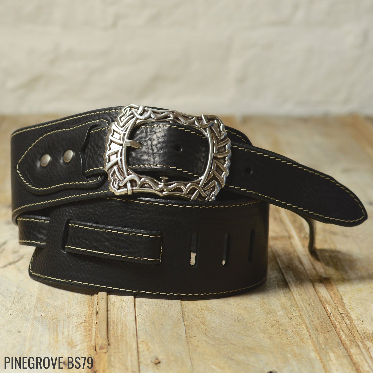 BS79 Guitar Strap With Gothic Buckle
