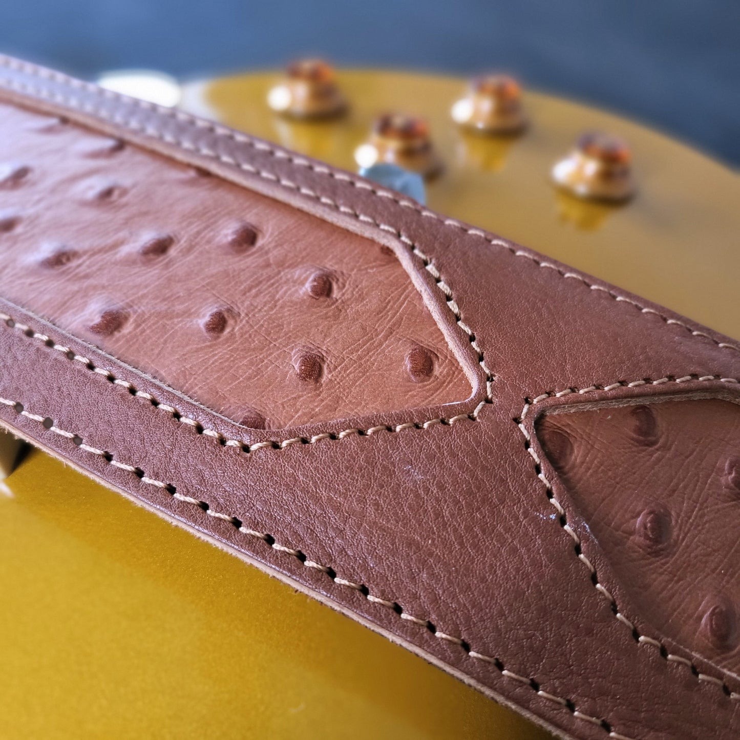 GS59 Cutaway Guitar Strap