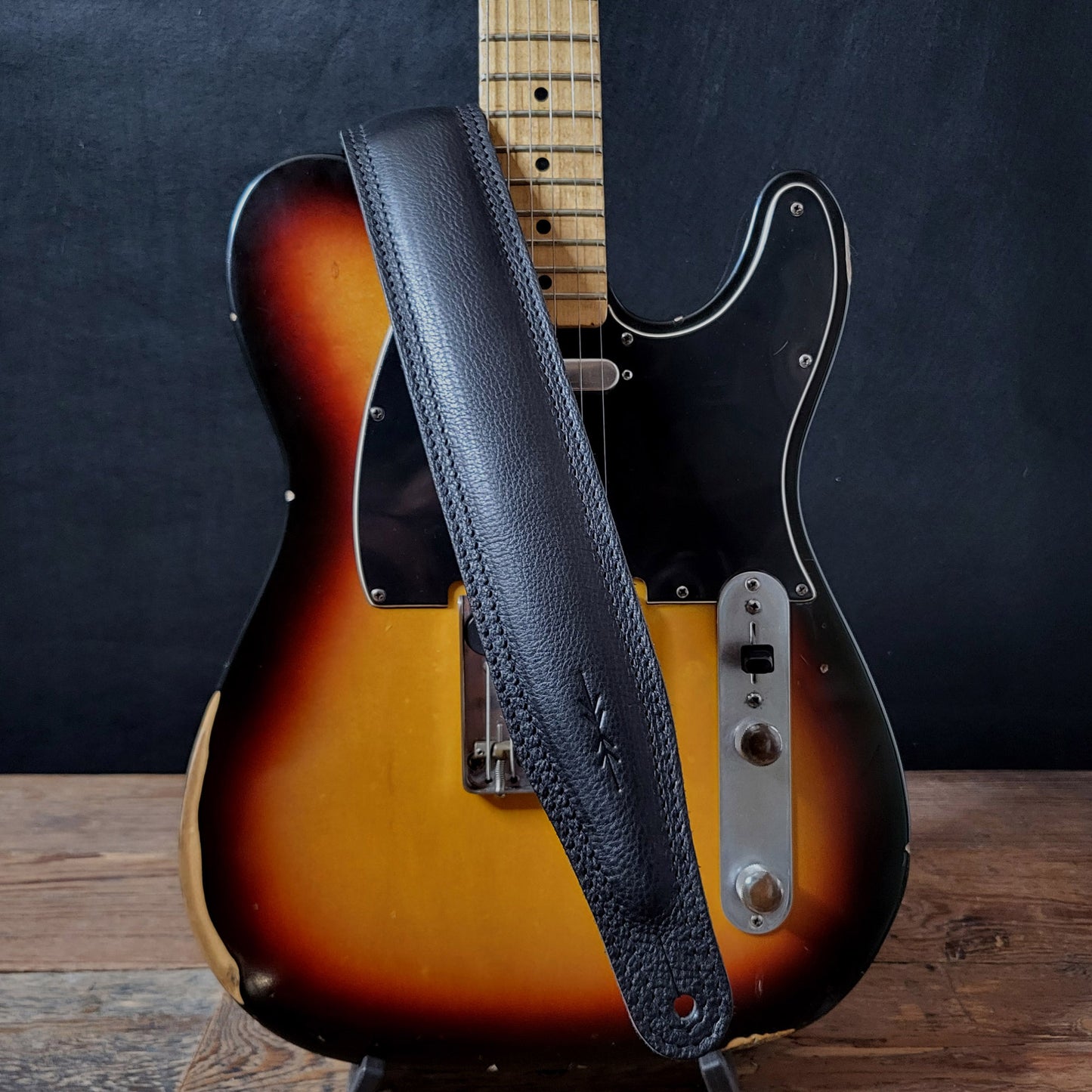 GS61 Padded Guitar Strap - Natural Leather