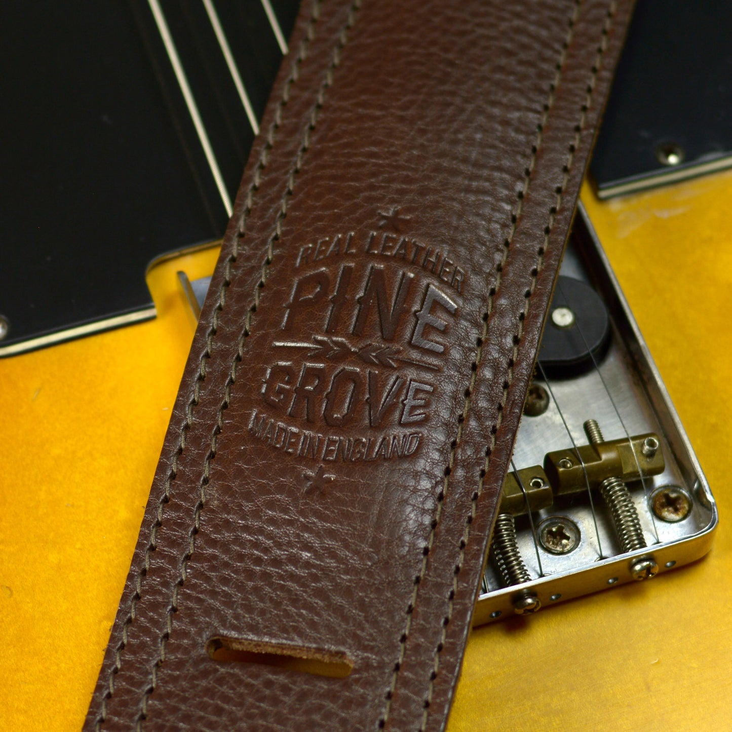 GS61 Padded Guitar Strap - Natural Leather