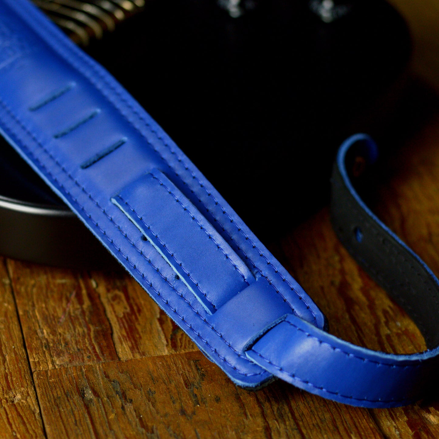 GS61 Padded Guitar Strap - Smooth Leather