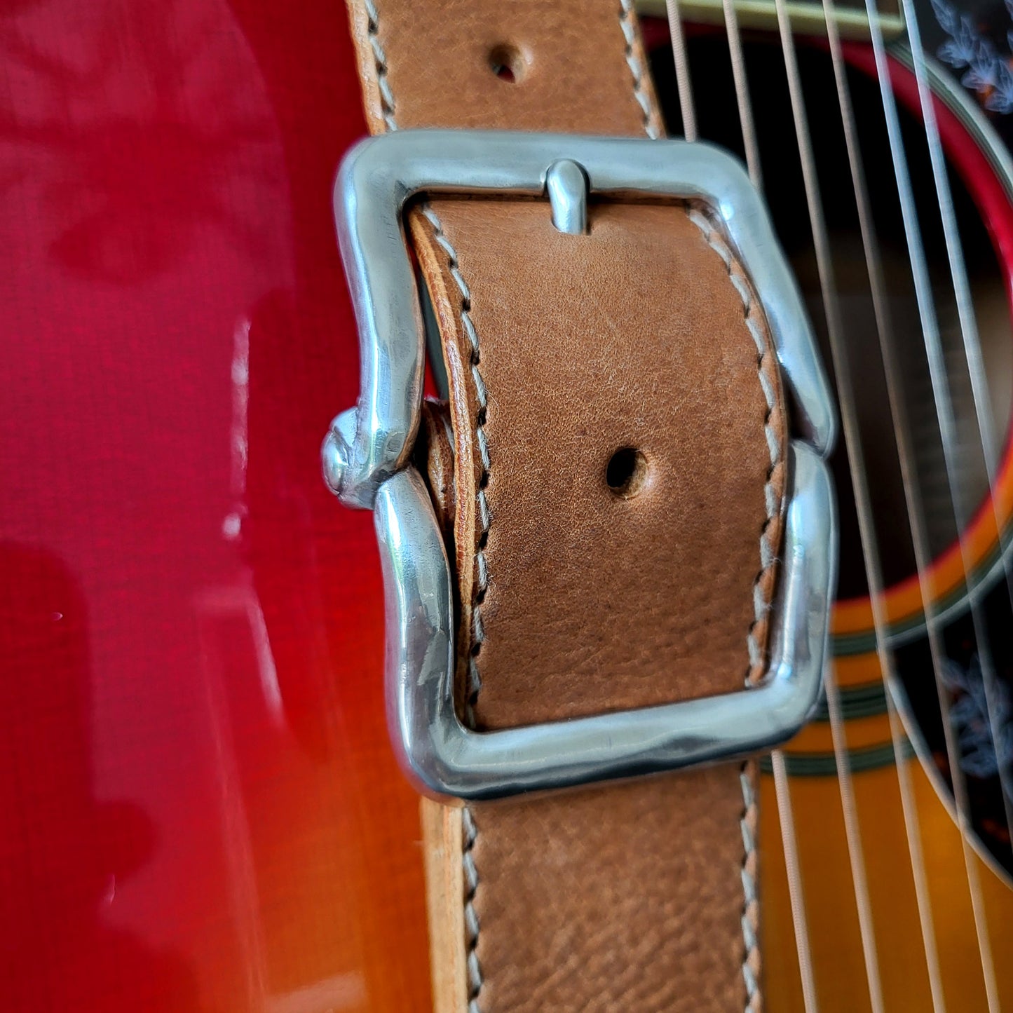 GS78 Leather Guitar Strap With Twister Buckle