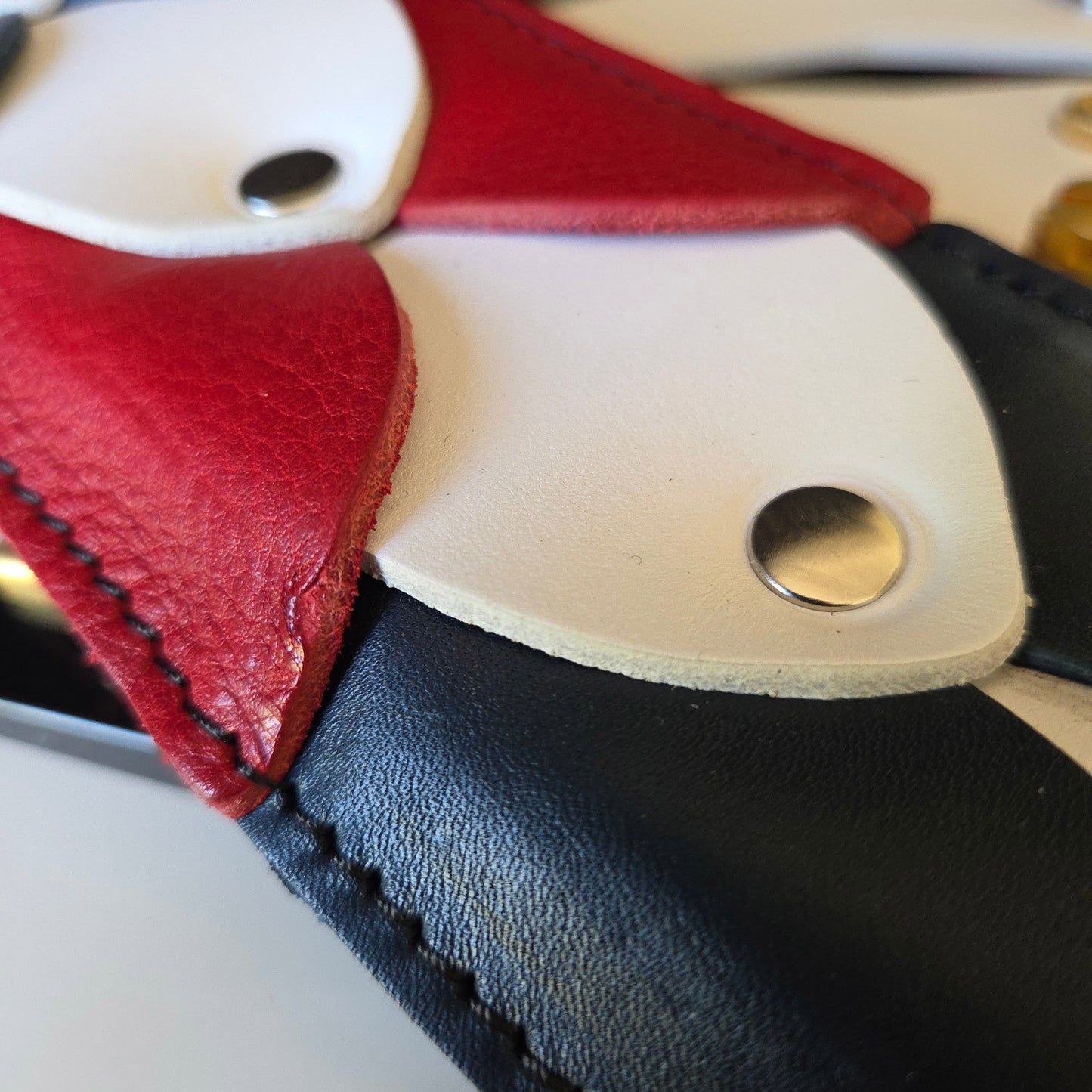GS92 DragonSkin Guitar Strap
