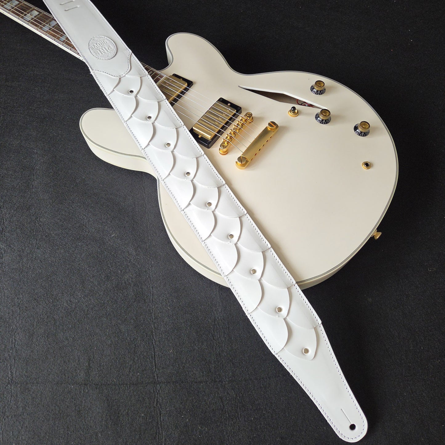 GS92 DragonSkin Guitar Strap