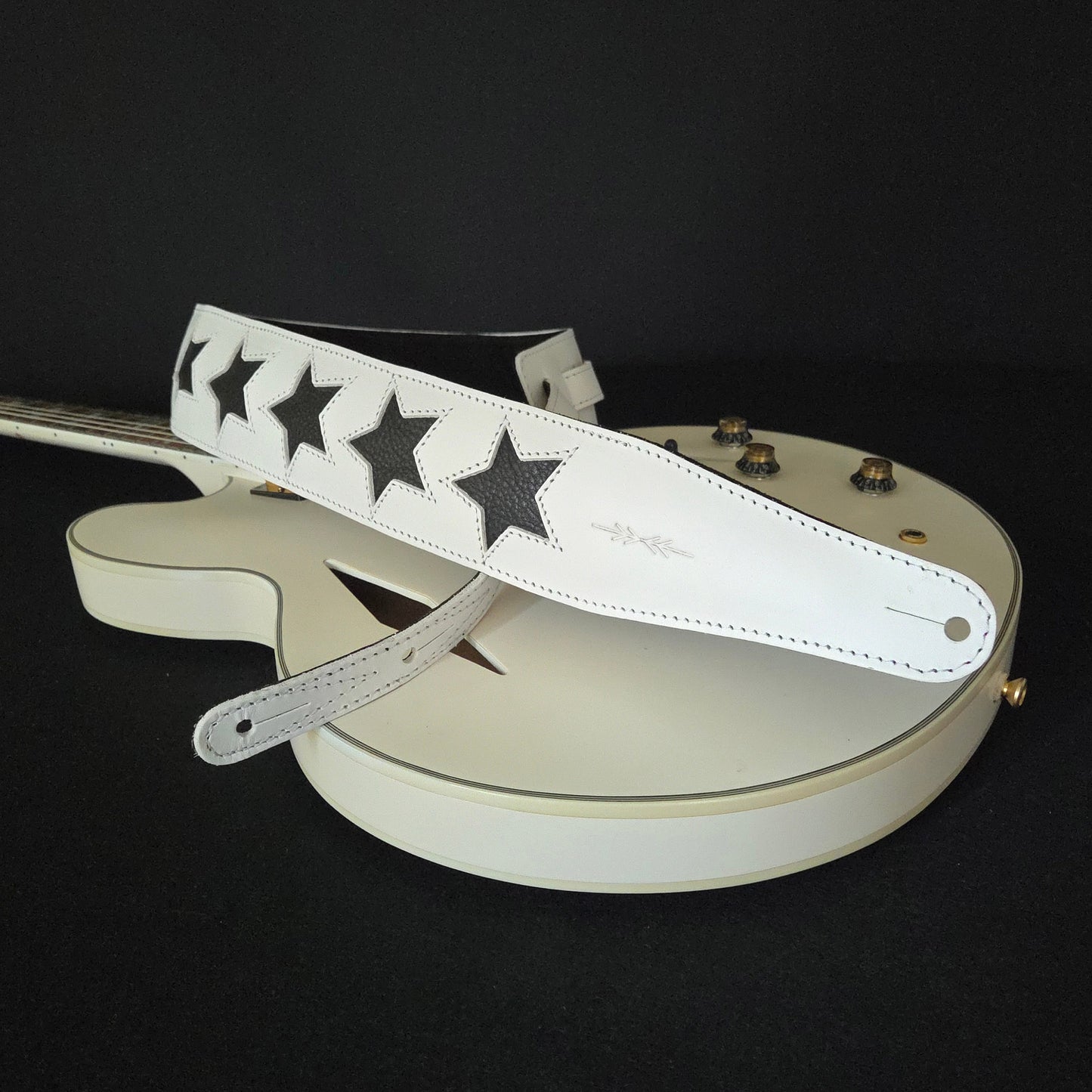 GS96 Leather Guitar Strap With Stars