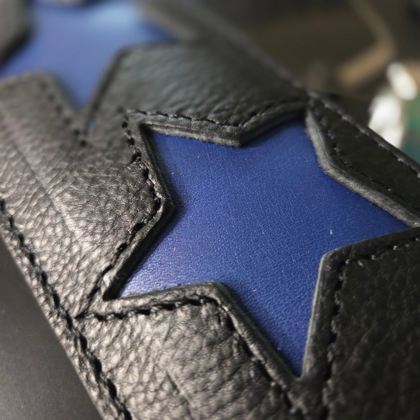 GS96 Leather Guitar Strap With Stars