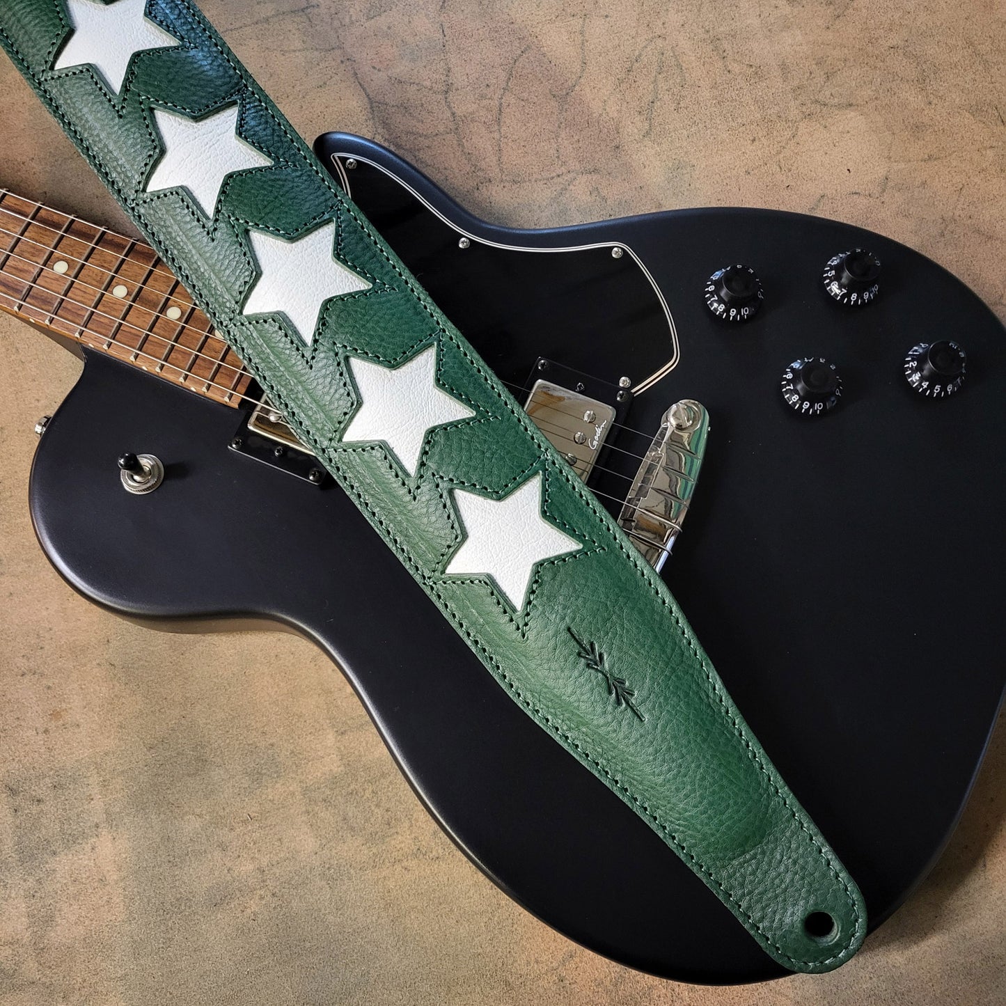 GS96 Leather Guitar Strap With Stars