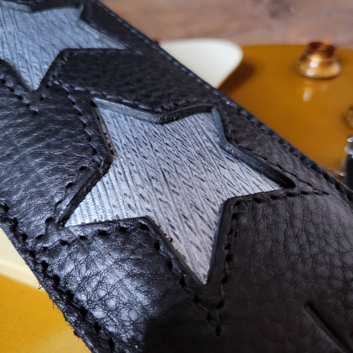 GS96 Leather Guitar Strap With Stars