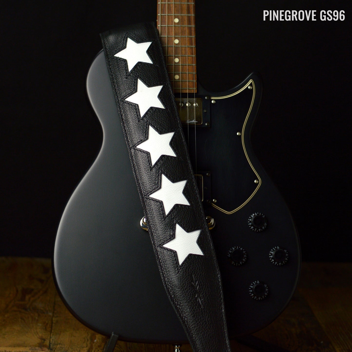 GS96 Leather Guitar Strap With Stars