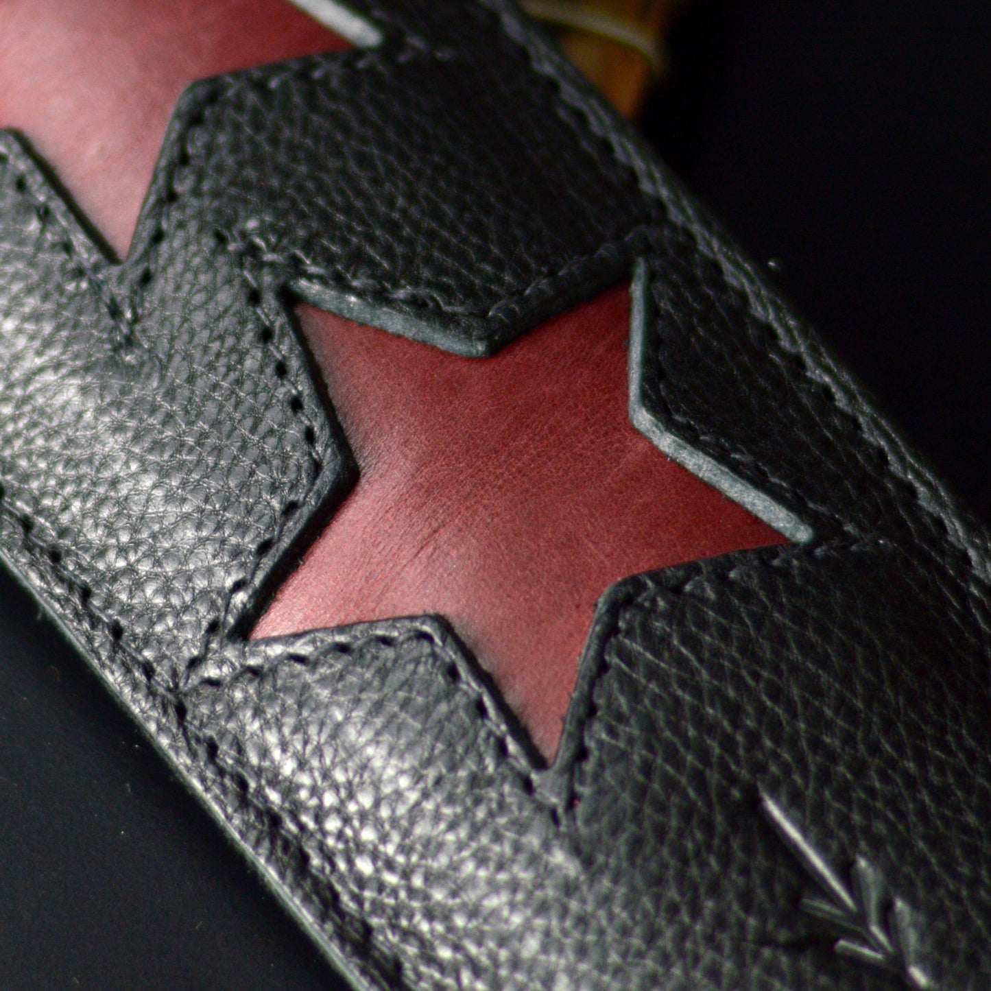 GS96 Leather Guitar Strap With Stars