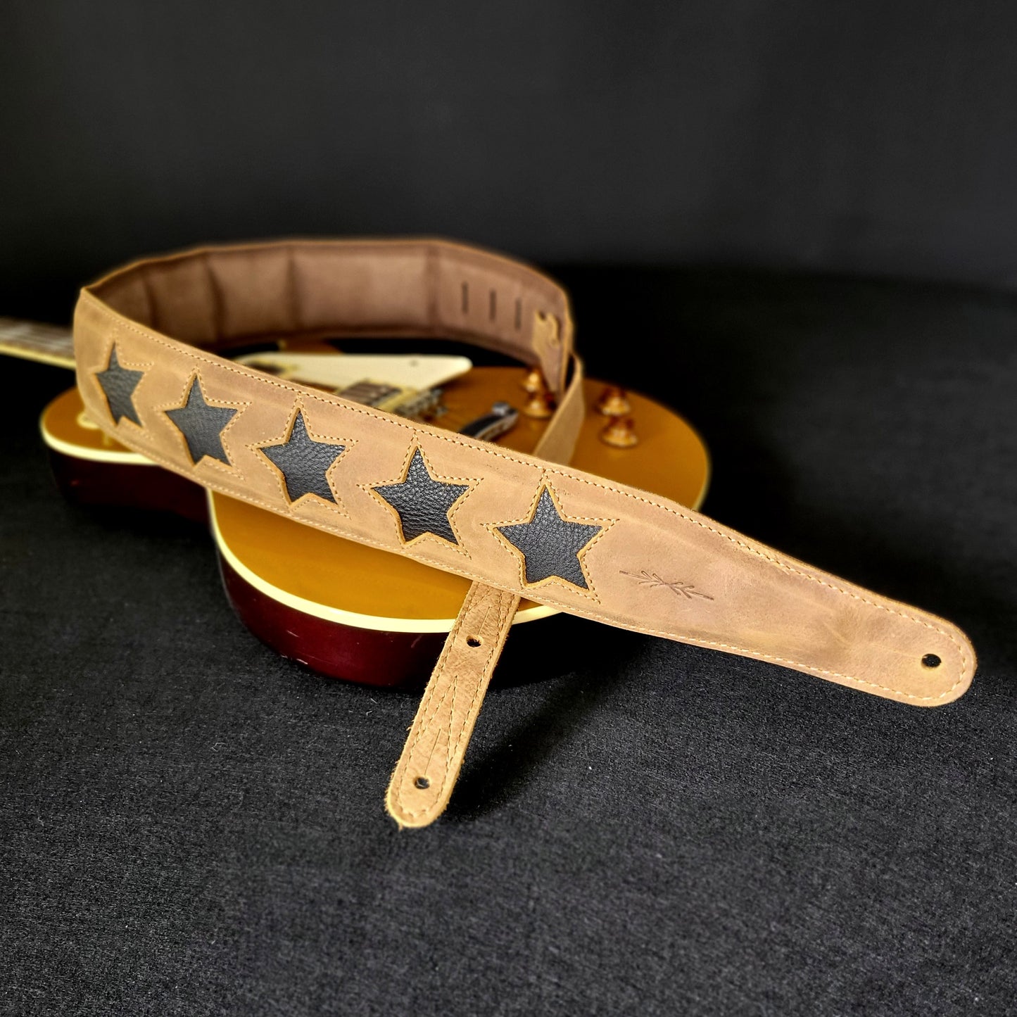 GS96 Leather Guitar Strap With Stars